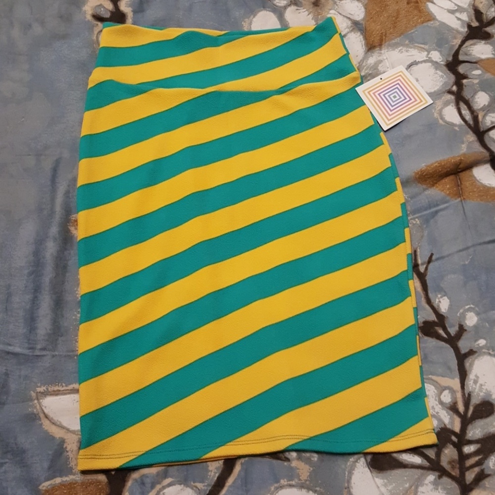 NWT LuLaRoe Cassie Pencil Skirt